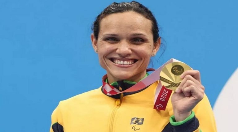 ‘Nem Tive Tempo De Pensar’, Diz Paratleta Carol Santiago Sobre Cinco ...