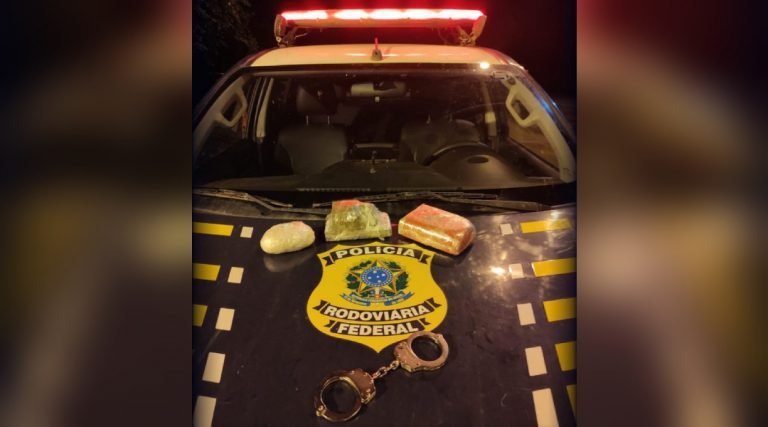 PRF/AC apreende cocaína e maconha avaliadas em R$138 mil com passageiro em ônibus na Capital