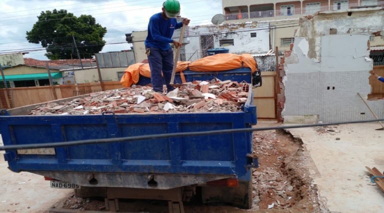 Deracre trabalha na construção das novas sedes do Procon e Junta Médica do Acre