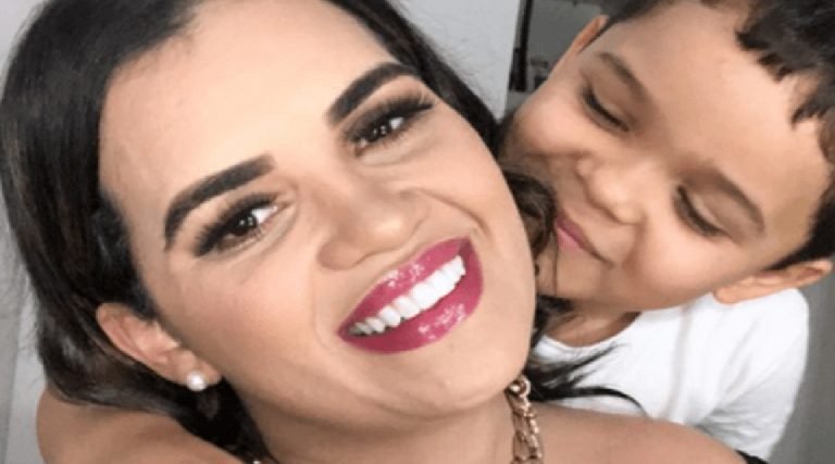 Escola no AC nega matrícula a filho autista de influenciadora: “Chorei como uma mãe que perde um filho”