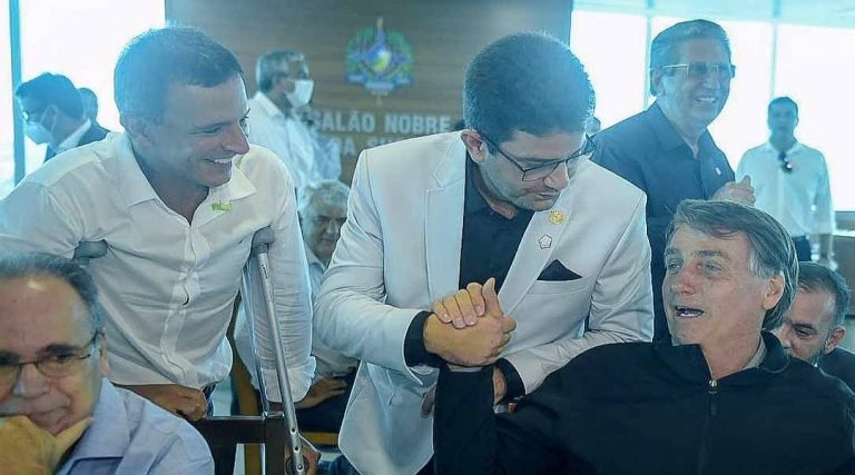 “Meu presidente, Deus o abençoe”, diz Gladson ao cumprimentar Bolsonaro em almoço em Porto Velho