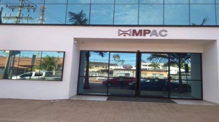 Após declarações de influenciadores, MPAC faz campanha alertando que nazismo é crime