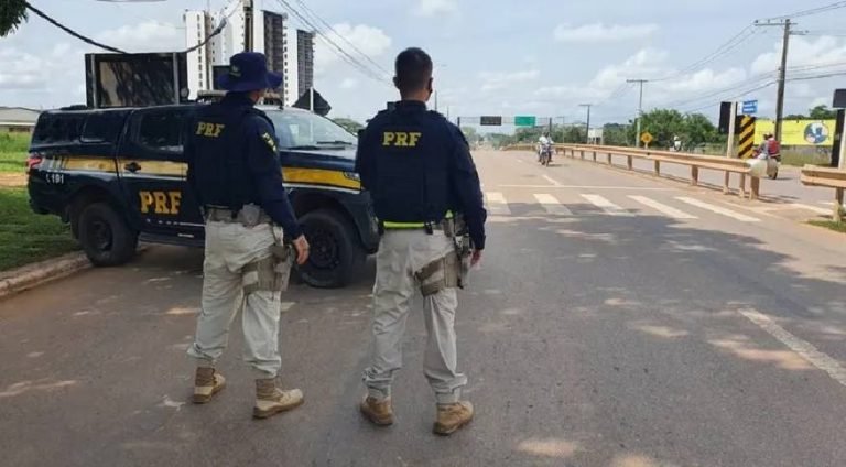 Motoqueiro é preso pela PRF após fugir de bloqueio policial na BR-364
