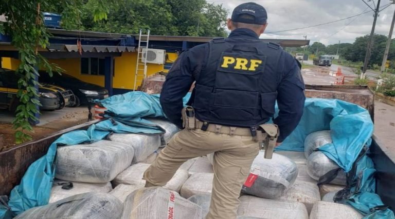 Mercadoria é apreendida pela PRF na fronteira