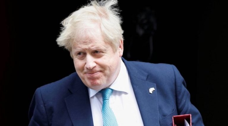 Reino Unido anuncia 20 multas por festas no gabinete de Boris durante lockdown