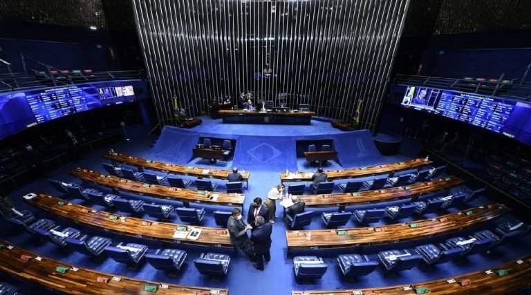 Senado aprova medidas protetivas a idosos em situação de violência