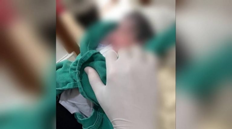 Tios manifestam interesse em ficar com bebê que nasceu em calçada na frente de maternidade no Acre