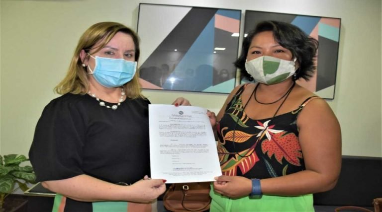 Indígena acreana é a primeira a ocupar cargo de ouvidora da DPE