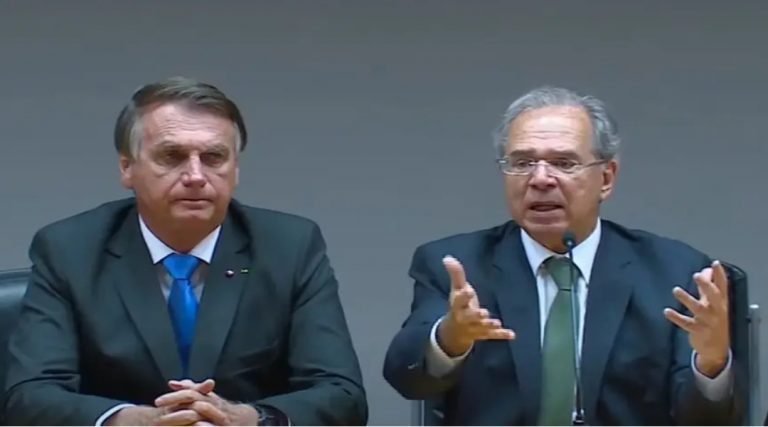 Bolsonaro diz que vai na ‘contramão’ do que Guedes fala para ele