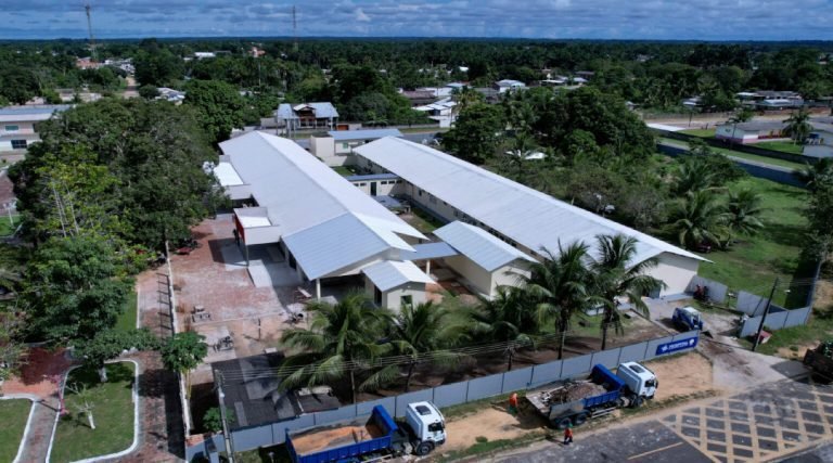 Reforma e ampliação do hospital de Mâncio Lima será entregue pelo governo nesta segunda