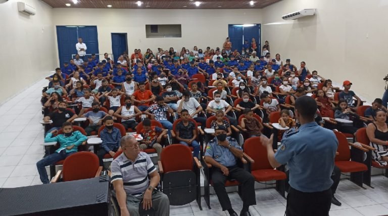 Polícia Militar apresenta nova turma de Guardas Mirins em Rodrigues Alves