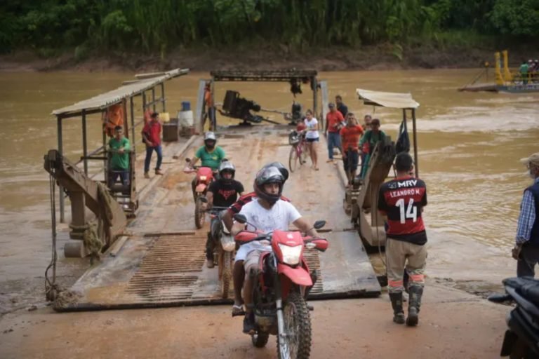 Gladson declara utilidade pública de imóveis em Xapuri para construção de ponte da Sibéria