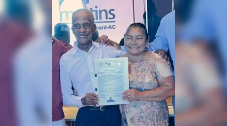 Ele com 103 anos e ela com 58, casamento histórico acontece neste domingo(10) na Vila Caquetá