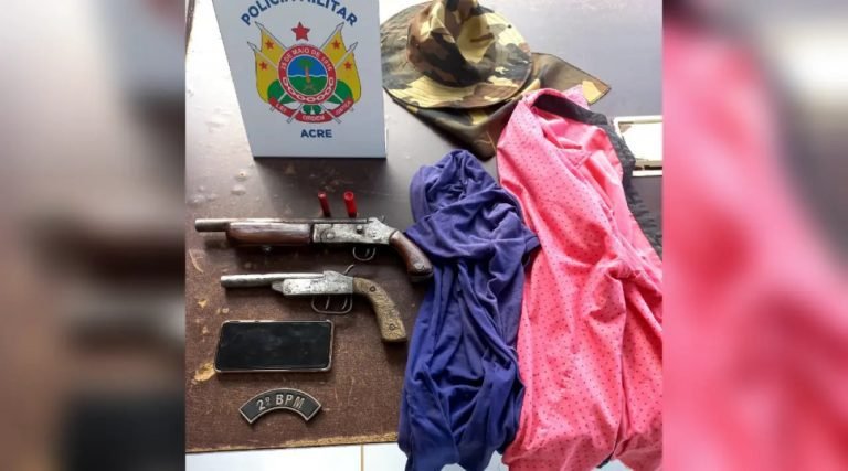 Trio é preso com duas armas de fogo e um veículo após assalto em Rio Branco