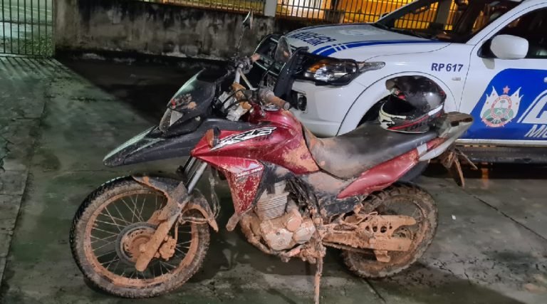 Polícia recupera motocicleta roubada em Rodrigues Alves