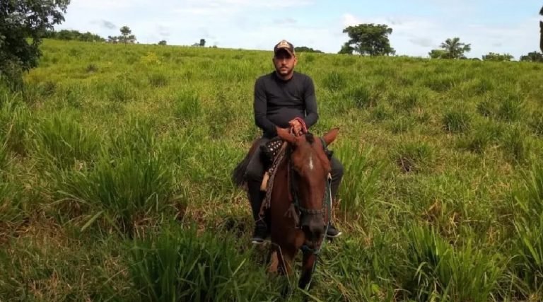 Produtor rural realiza sonho de voltar a andar a cavalo 5 anos após acidente que o deixou paraplégico no Acre