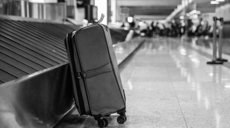 Governo articula veto de Bolsonaro à gratuidade de bagagens em voos