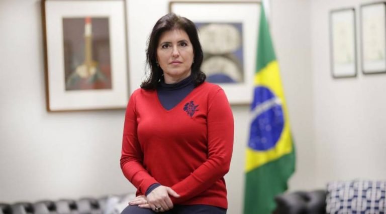 PSDB apoia pré-candidatura de Simone Tebet, do MDB, à Presidência