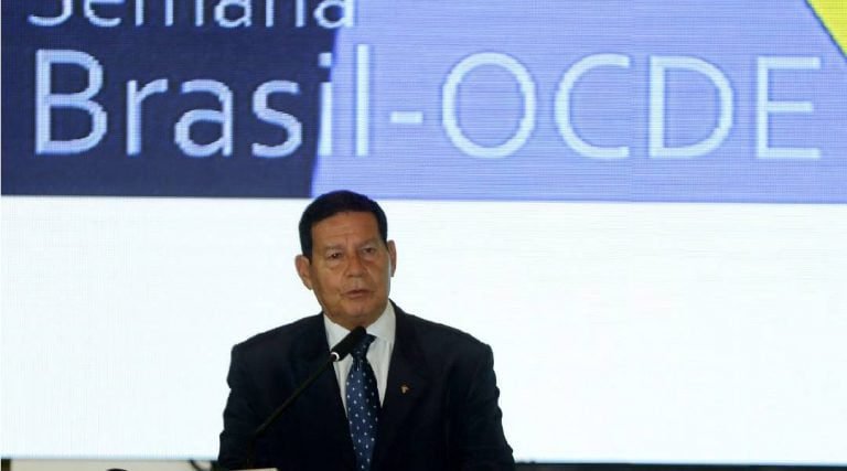 Vice-presidente diz que adesão do Brasil à OCDE é prioridade