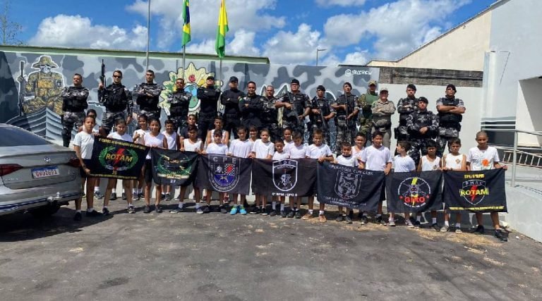 Guarda- Mirim visita o quartel do 6º BPM em Cruzeiro do Sul