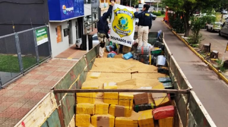 Vídeo: PRF faz a maior apreensão de maconha do ano em Ponta Porã