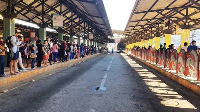 Única empresa que opera em Rio Branco suspende ônibus de 11 linhas e alega prejuízo por conta do aumento do diesel