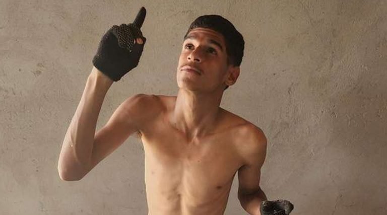 Luva de Pedreiro anuncia pausa nos vídeos: “Estou de saco cheio”