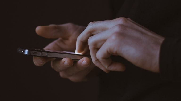 No interior do Acre, idoso cai em golpe e perde mais de R$ 700,00 para criminoso