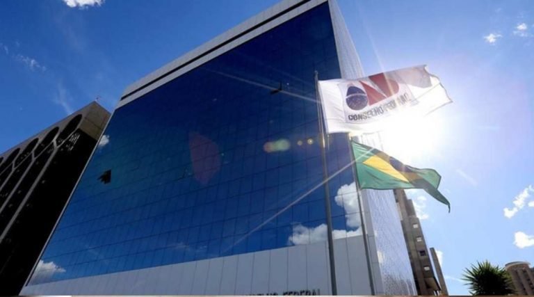 Em manifesto, OAB defende a democracia e o sistema eleitoral