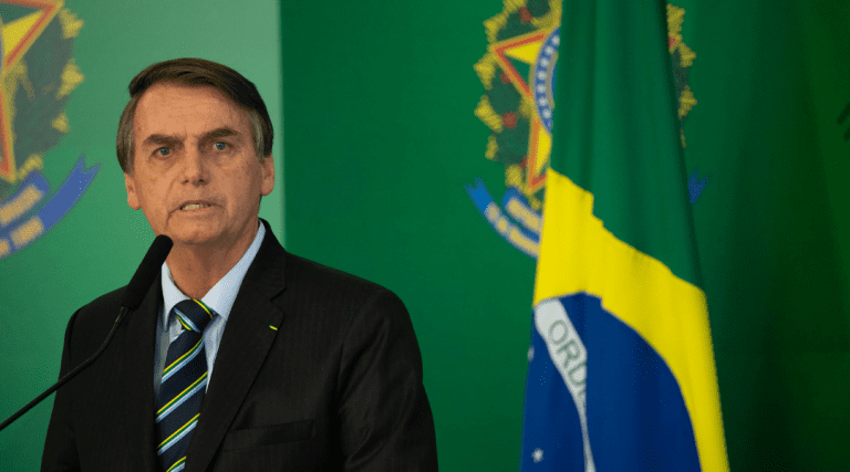 Bolsonaro diz acreditar que pode ser preso se sair da Presidência