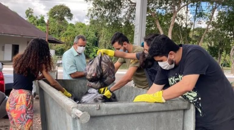Alunos e professor recolhem 1 tonelada de embalagens PET e mais de 100 kg de latas na Ufac