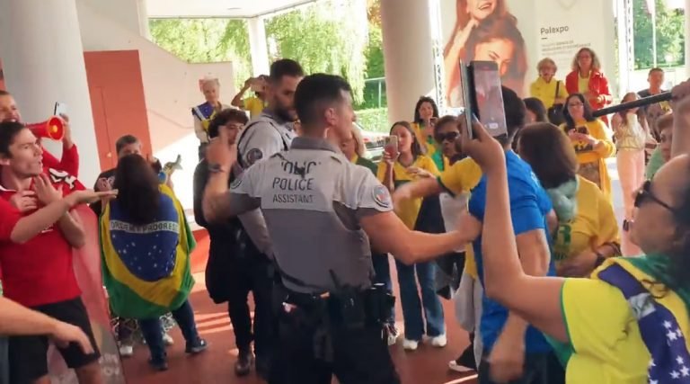 Vídeo: Polícia na Suíça precisa agir para evitar briga generalizada entre eleitores brasileiros