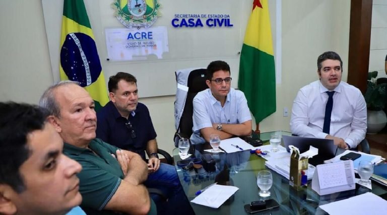 Gladson Cameli se reúne com equipe para discutir mudanças administrativas do próximo mandato