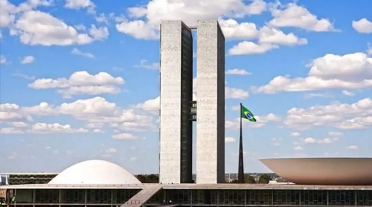 Prefeitos do Acre vão à Brasília em busca de recursos