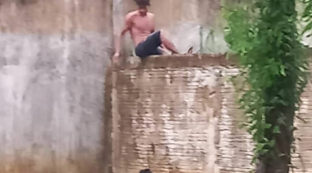 Homem pula muro do Cras Rui Lino, tenta furtar baterias e ação é interrompida pela polícia