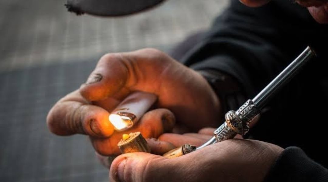 Grande número de dependentes químicos ocupando o centro da capital acreana