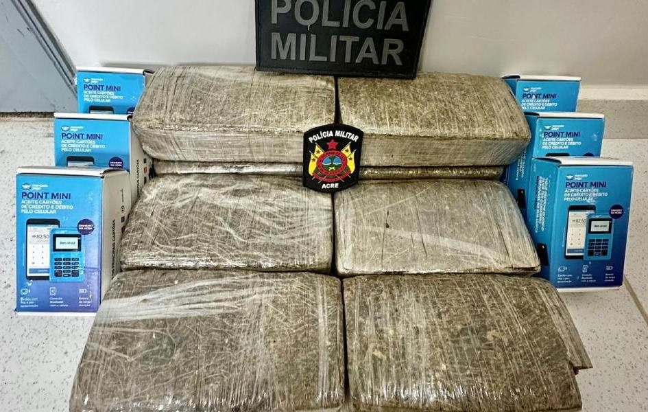 Polícia Militar apreende mais de oito quilos de drogas em Feijó que saía de Cruzeiro do Sul