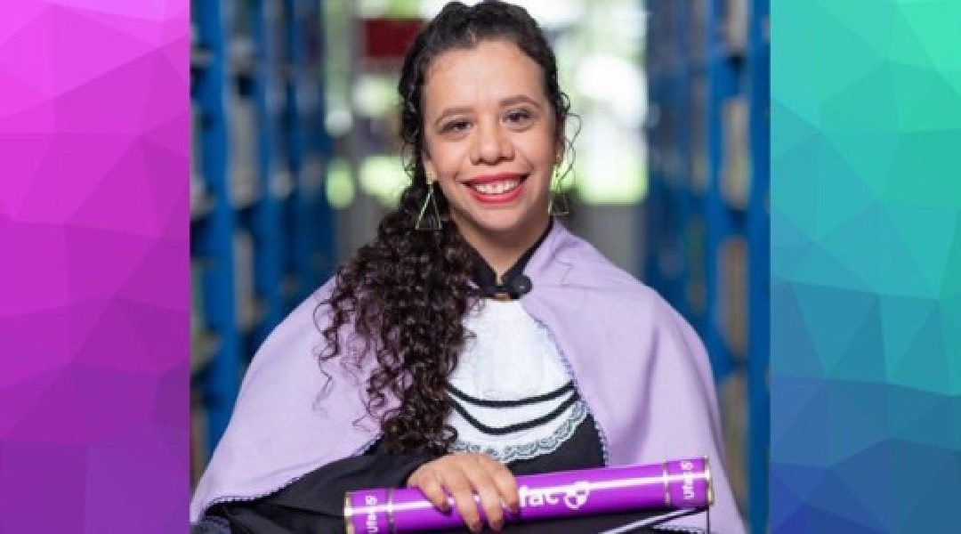 Estudante com síndrome rara que se formou na Ufac diz que se sente “uma grande guerreira”