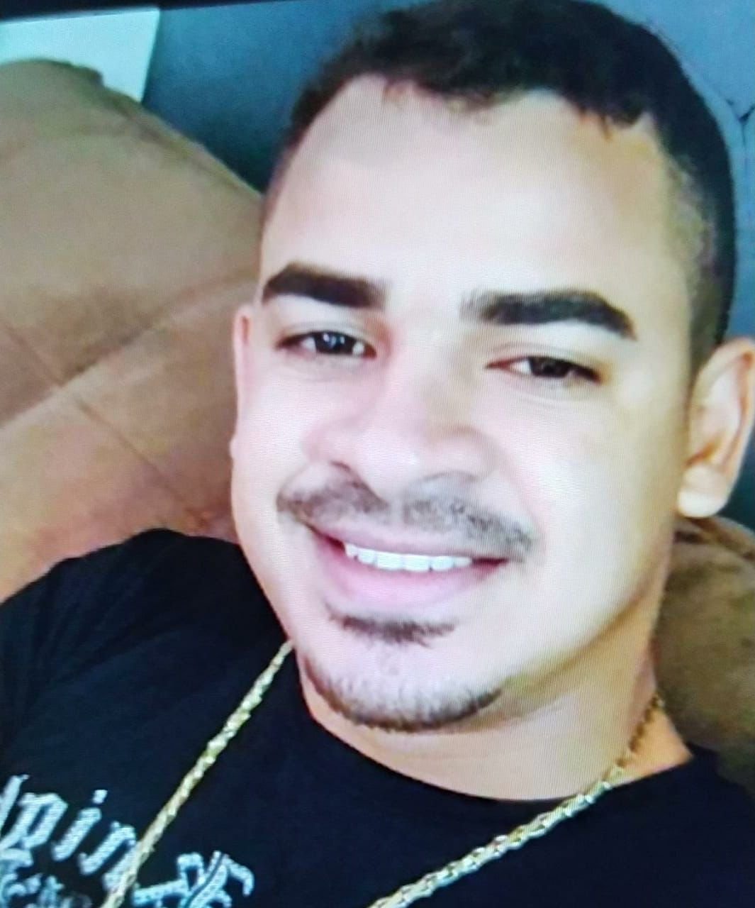 Jovem é morto a tiros em Cruzeiro do Sul no Bairro do Colégio