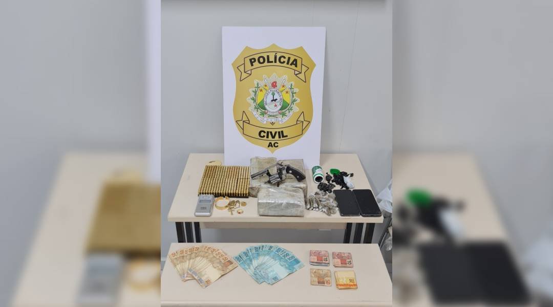 Polícia Civil prende sete pessoas e apreende armas, munições e drogas em Cruzeiro do Sul