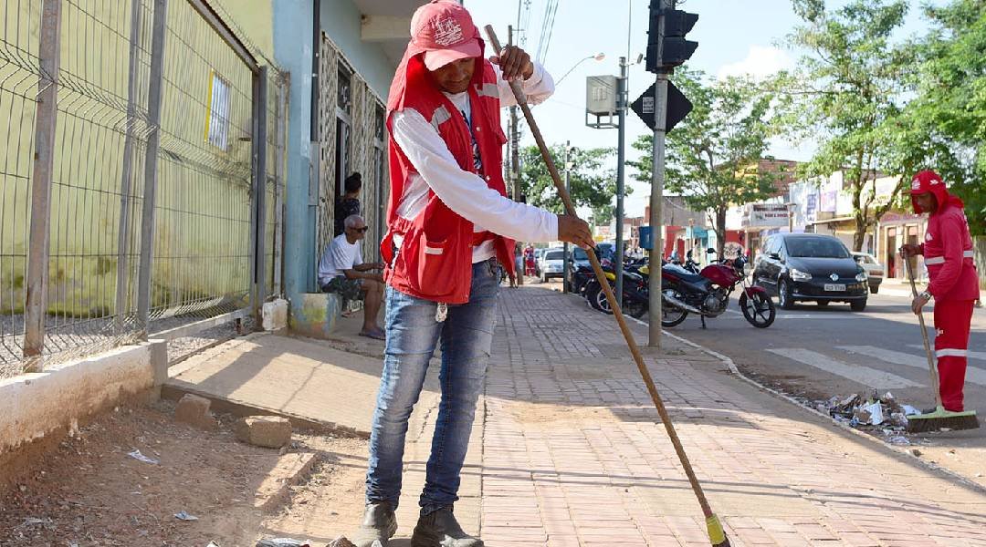 No Acre, prefeitura já realizou serviço de limpeza em mais de 30 bairros