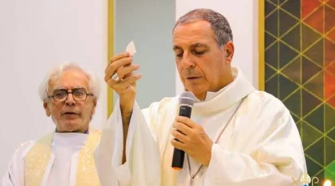 Novo boletim médico aponta que bispo Dom Joaquín segue na UTI, em Rio Branco