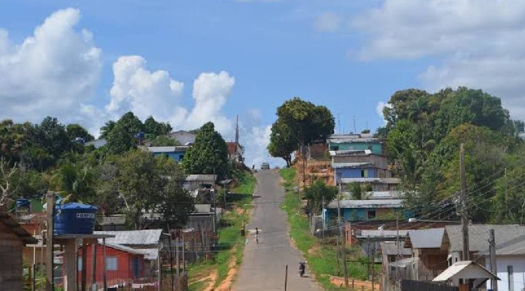 Dupla invade residência e deixa homem ferido em Cruzeiro do Sul
