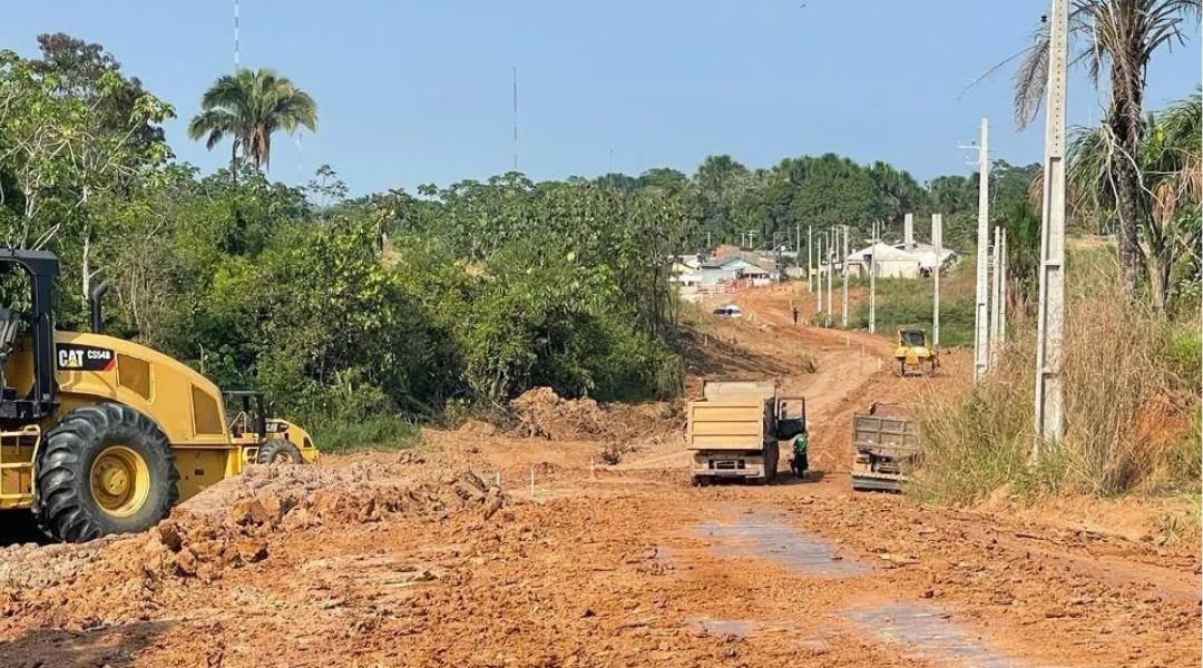Justiça autoriza retomada de obras de nova entrada de Tarauacá após liminar do MPAC ser derrubada
