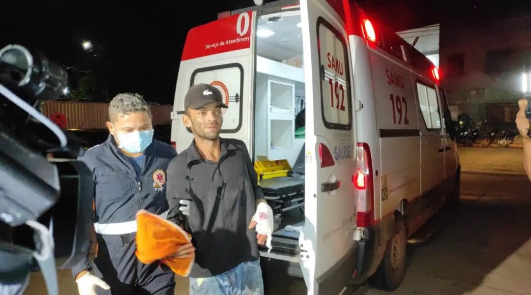 Homem é ferido com um tiro na mão, após ser condenado pelo ‘tribunal do crime’