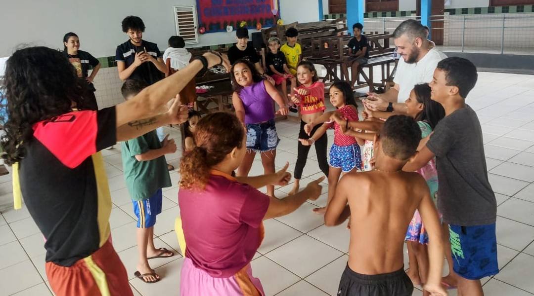 Acolhimento humanizado a famílias desabrigadas: a importância de atividades lúdicas e atendimento psicológico