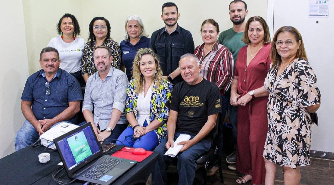 Estado prestigia cerimônia de criação da Federação dos Jornalistas Comunicadores de Turismo do Acre