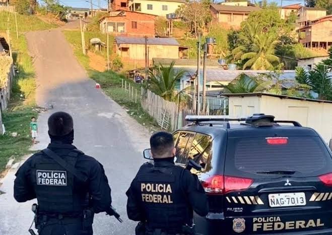 Forças de segurança cumprem mandados de busca e apreensão em Cruzeiro do Sul