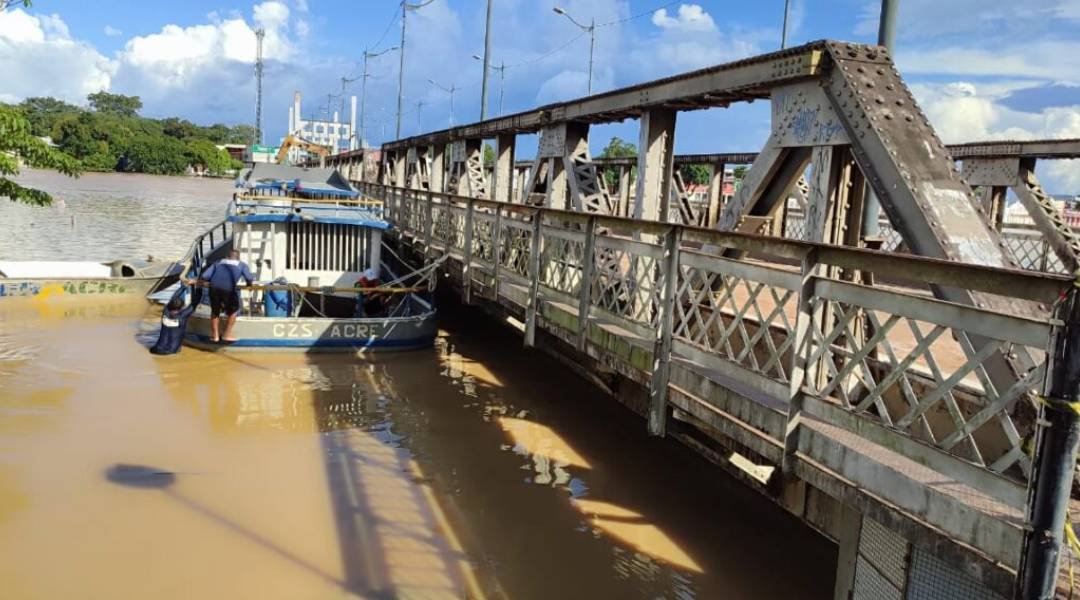 Ponte Metálica não tem data para ser liberada após 8 dias interditada
