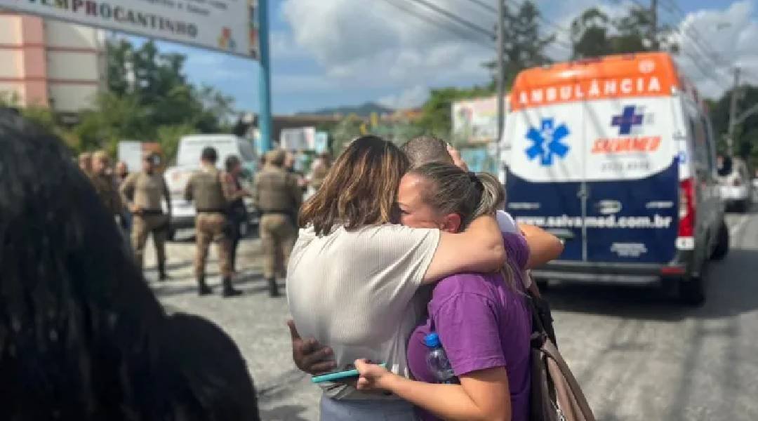 Ataque em SC: professora diz que trancou bebês no banheiro para salvar crianças